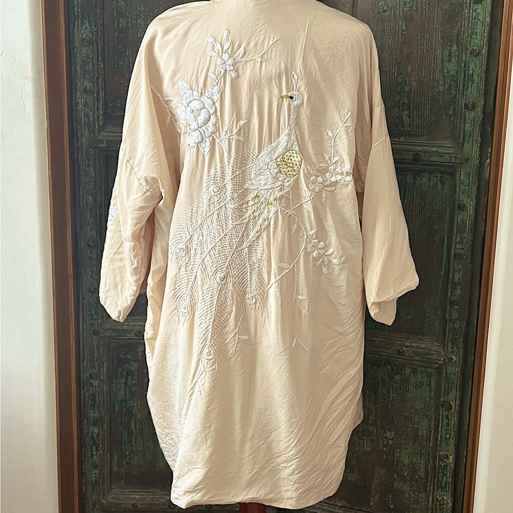 Vintage Japanese Embroidered raw silk Kimono jacket with rare white peacock S - Picture 1 of 8